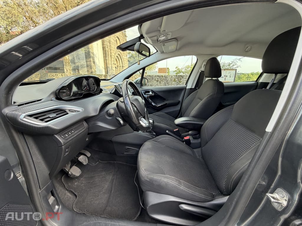 Peugeot 208 1.6 BlueHDi Active
