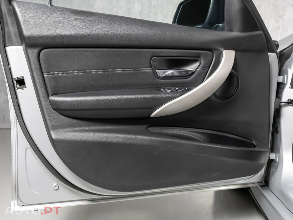 BMW 320 D Look M performance