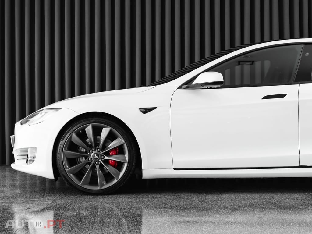 Tesla Model S 100 kWh Long Range AWD
