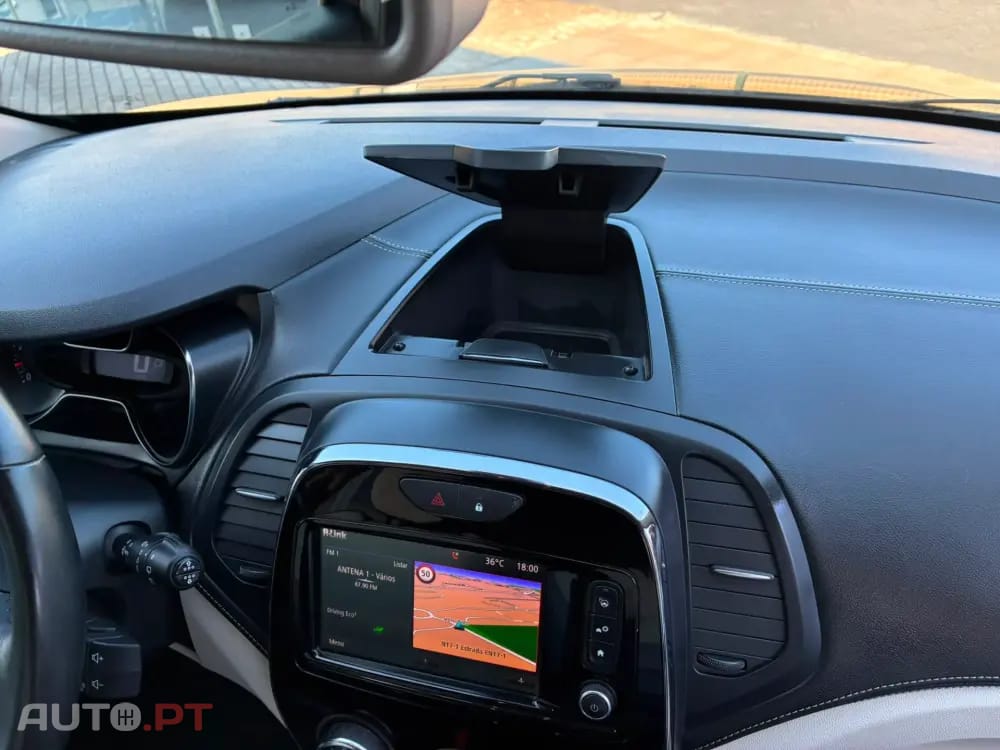 Renault Captur 1.2 TCe Initiale Paris EDC