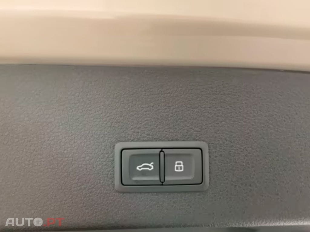 Audi E-Tron I.V.A DEDUTIVEL S BLACK 