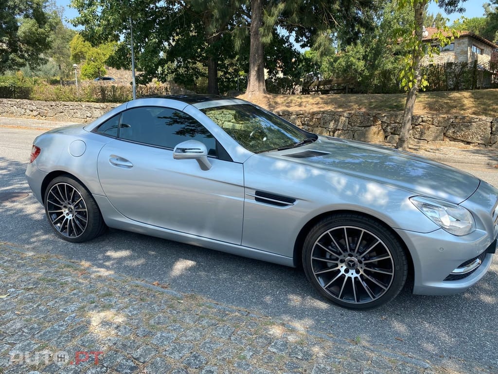 Mercedes-Benz SLK 200 BlueEFFICIENCY Roadster pur