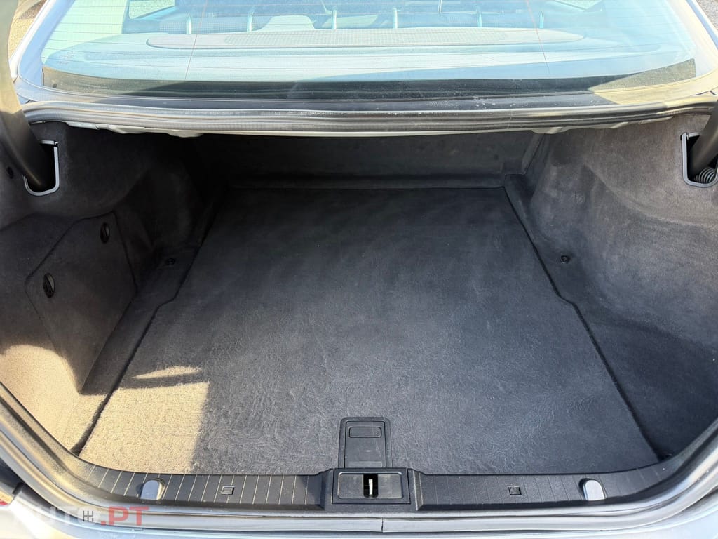 Mercedes-Benz E 220 CDi Avantgarde