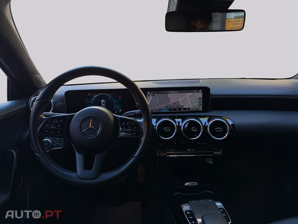 Mercedes-Benz A 180 D STYLE DCT 