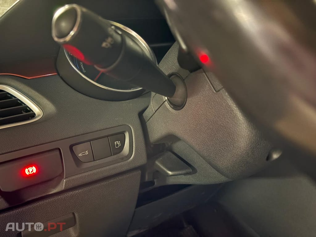 Peugeot 508 RXH 2.0 HDi Hybrid4 2-Tronic