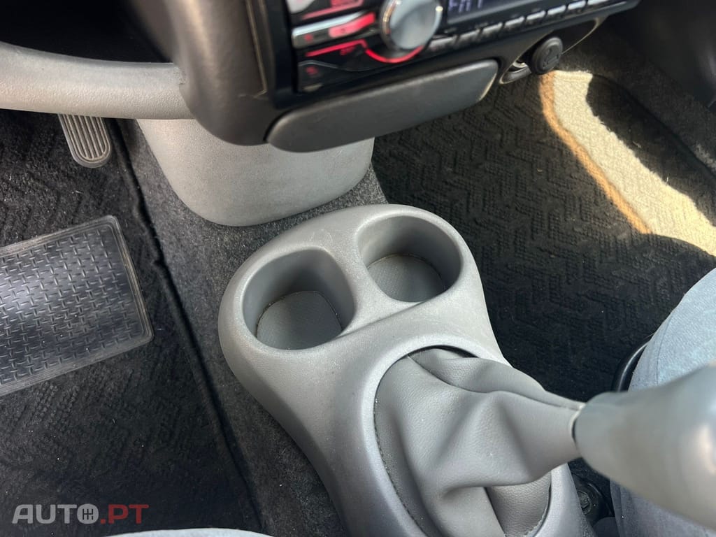 Toyota Yaris 1.0 Base C/Radio
