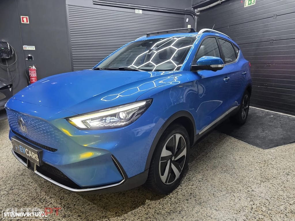 MG ZS EV 72.6 kWh Luxury OBC 11 kW