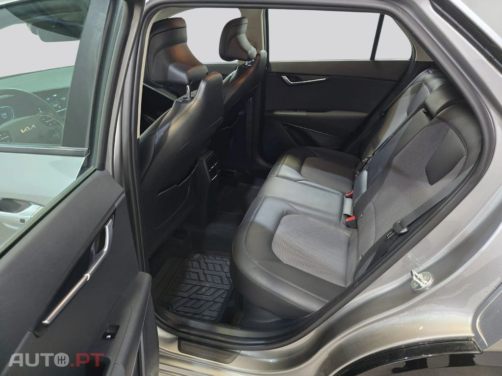 Kia Niro 1.6 GDI Hybrid Active