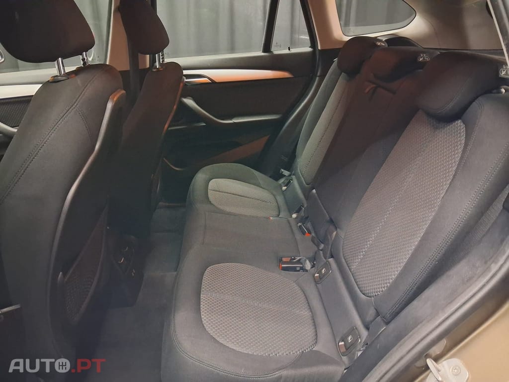 BMW X1 16 d sDrive Advantage