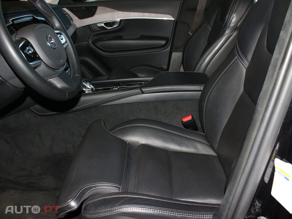 Volvo XC90 2.0 T8 PHEV Core AWD