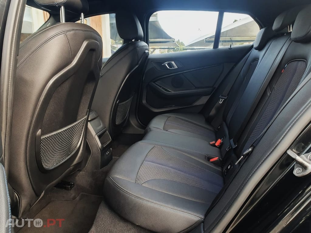 BMW 116 d Pack Desportivo M
