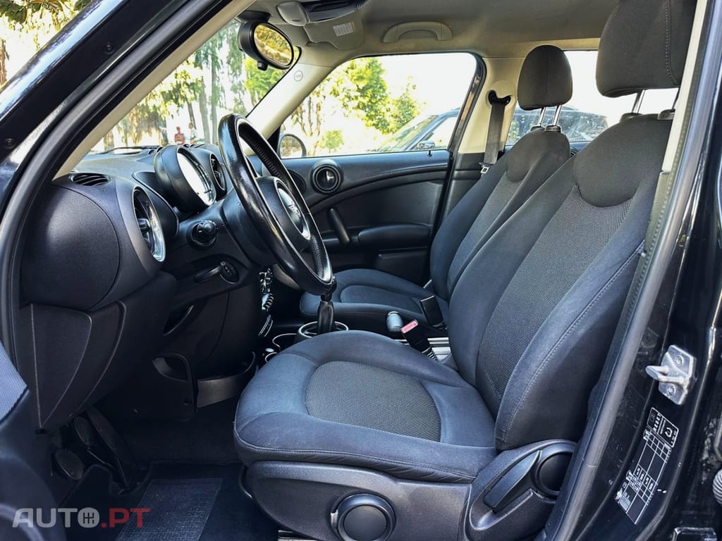 MINI Countryman One D