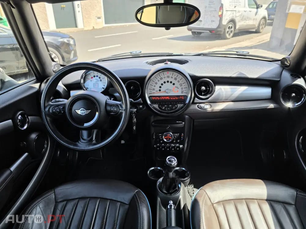 MINI Cabrio Cooper D