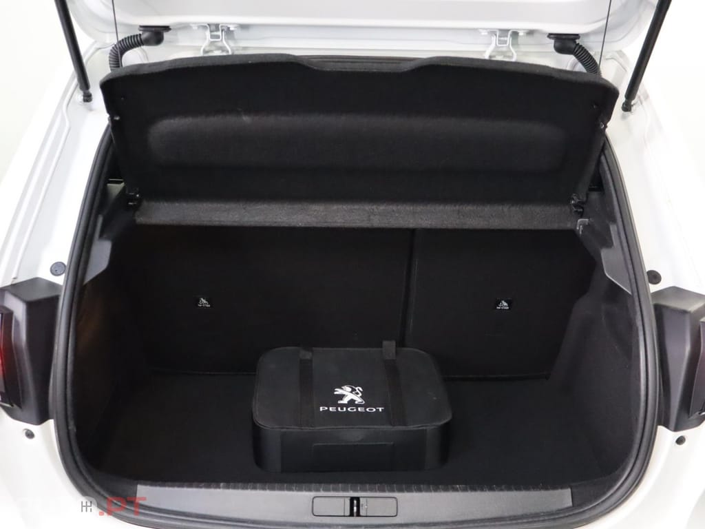 Peugeot E-208 Allure Versão Eléctrica