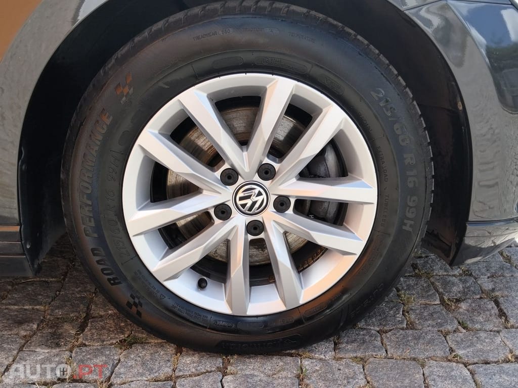 Volkswagen Passat Variant 1.6 TDI Confortline DSG