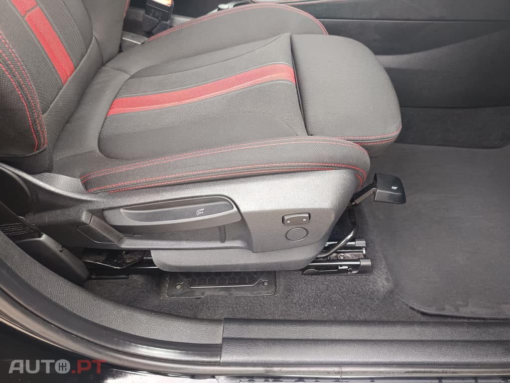 BMW 218 i Coupe Line Sport