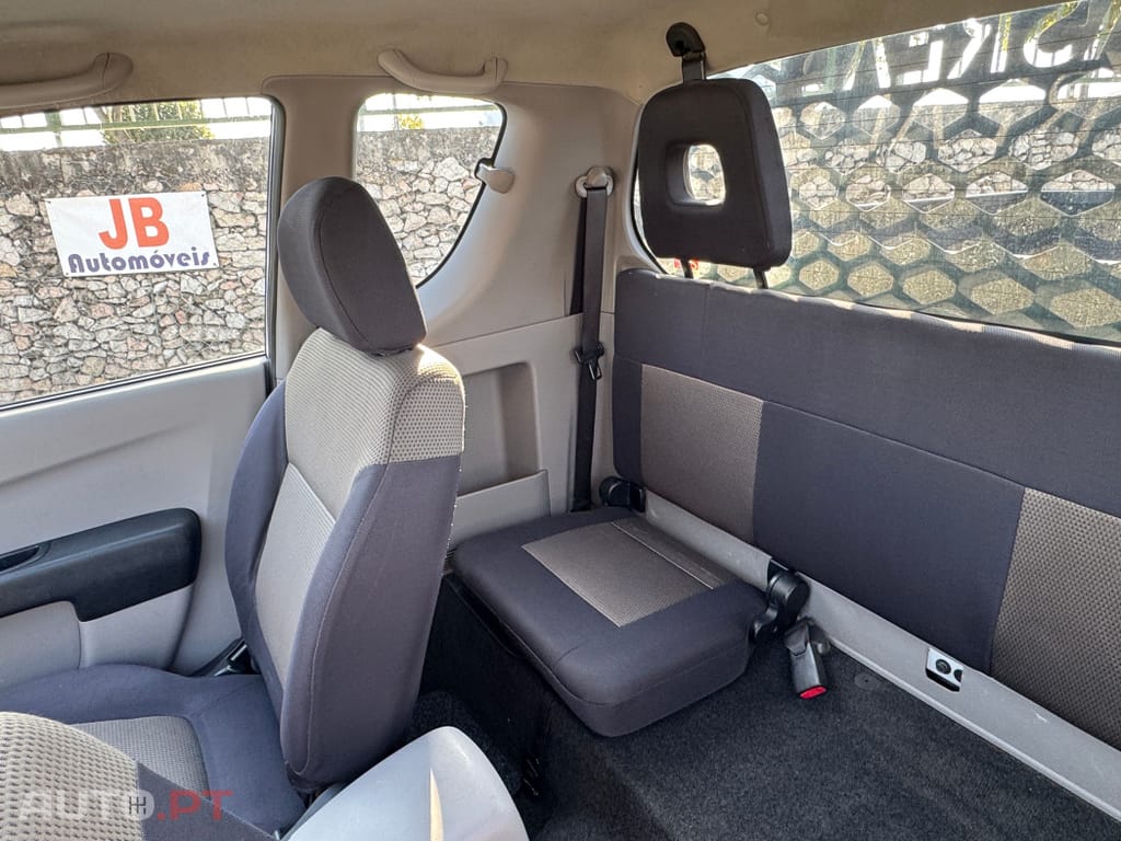 Mitsubishi L200 2.5 DI-D Club Invite 3L 4WD