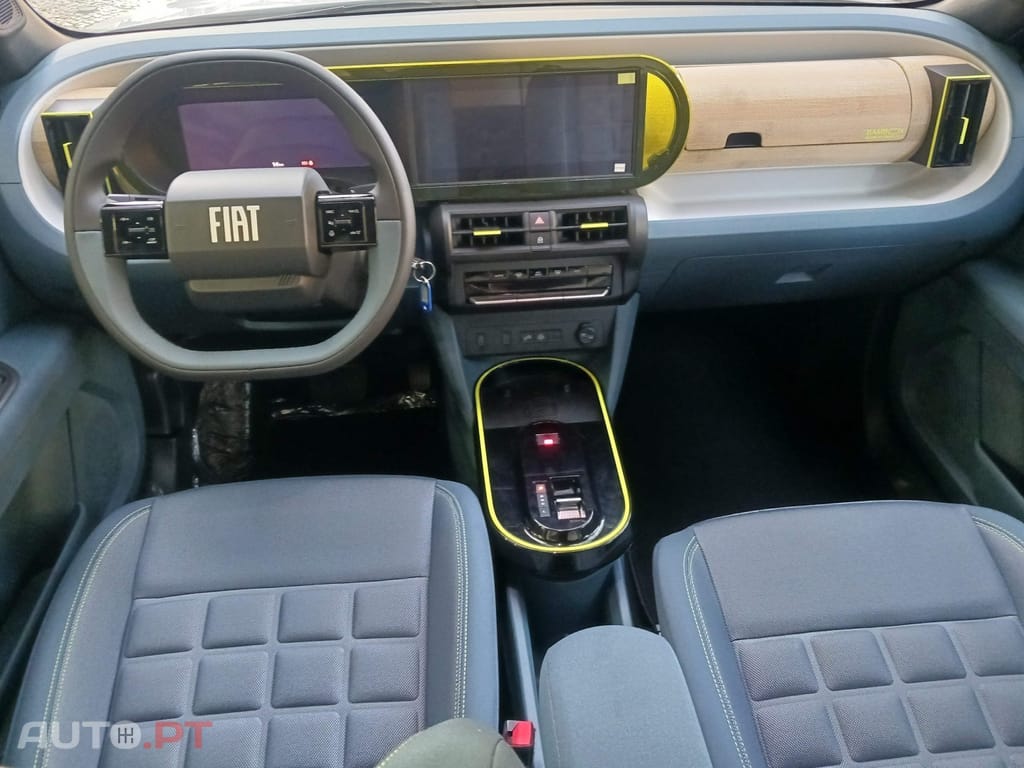 Fiat Grande Panda 1.2 Hybrid La Prima eDCT