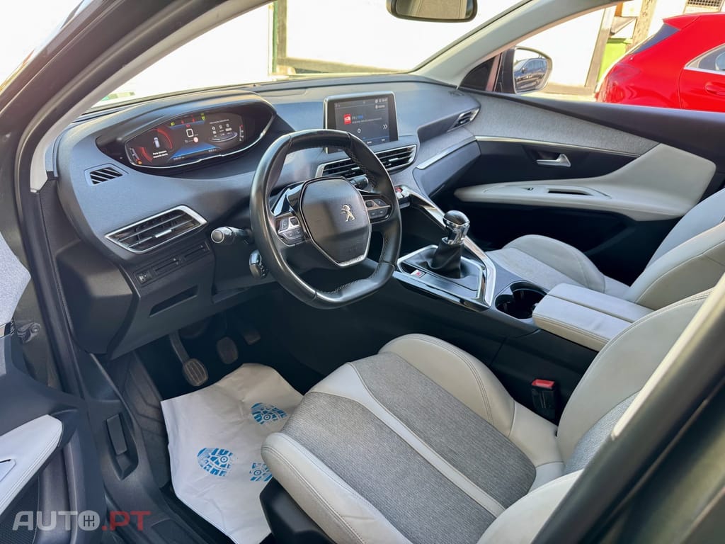 Peugeot 3008 1.5 BlueHDi Allure