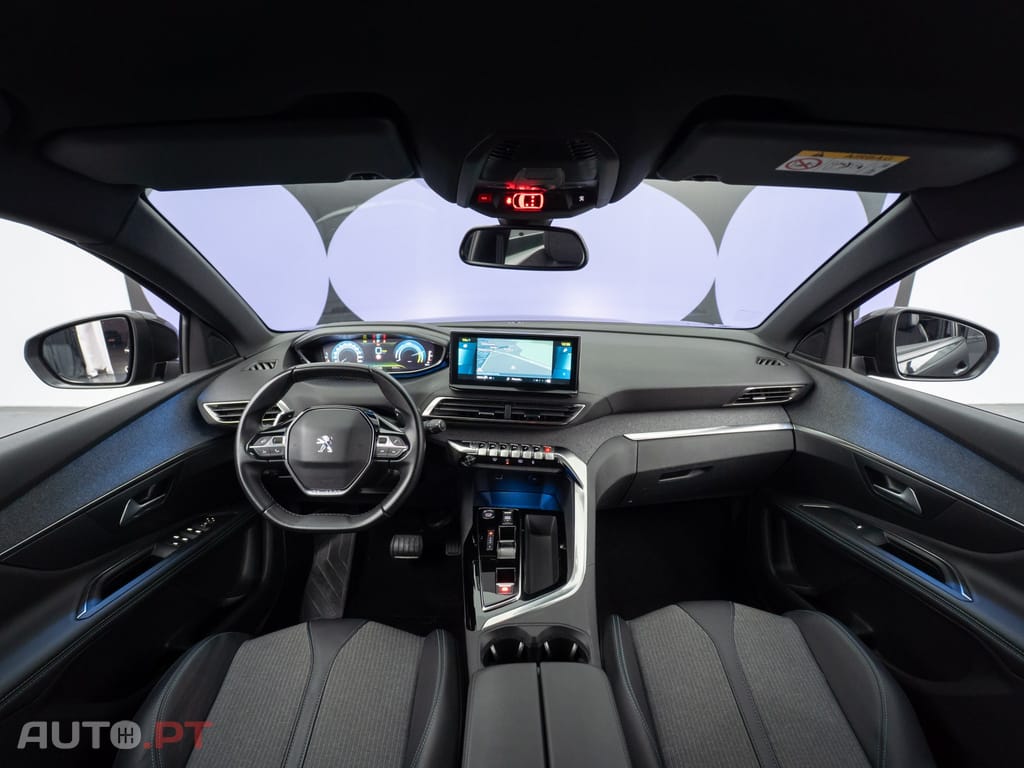 Peugeot 3008 1.6 Hybrid Allure e-EAT8