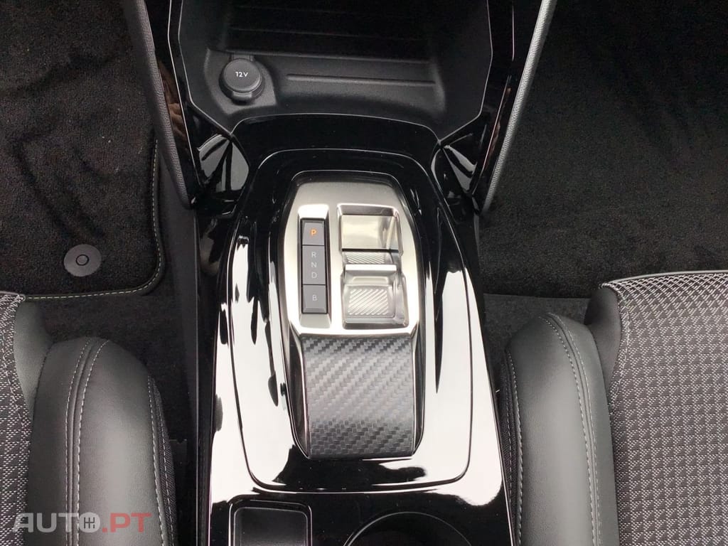 Peugeot E-2008 I.V.A DEDUTÍVEL  GT