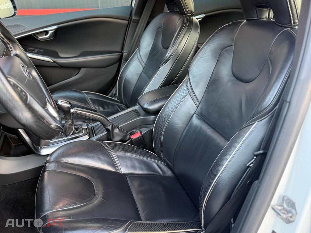 Volvo V40 R-Desing