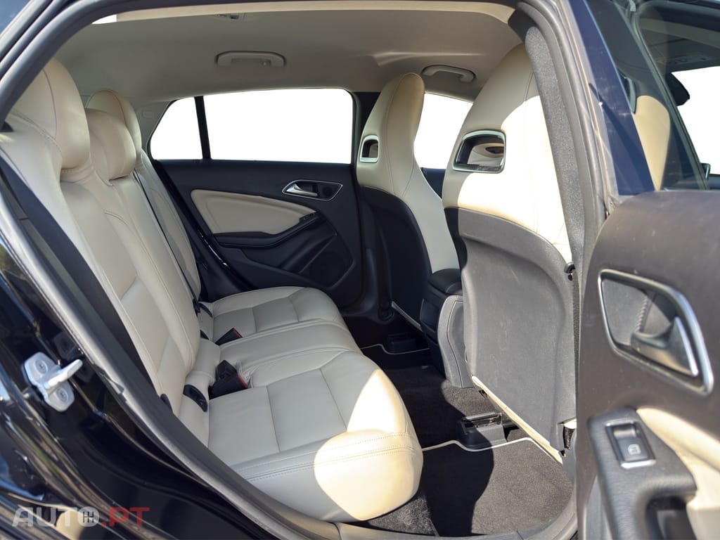 Mercedes-Benz CLA 200 Shooting Brake (CDI) d 7G-DCT