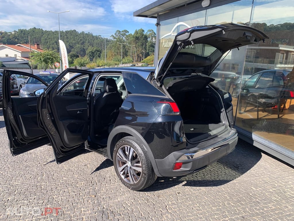 Peugeot 3008 1.5 BlueHDi Allure
