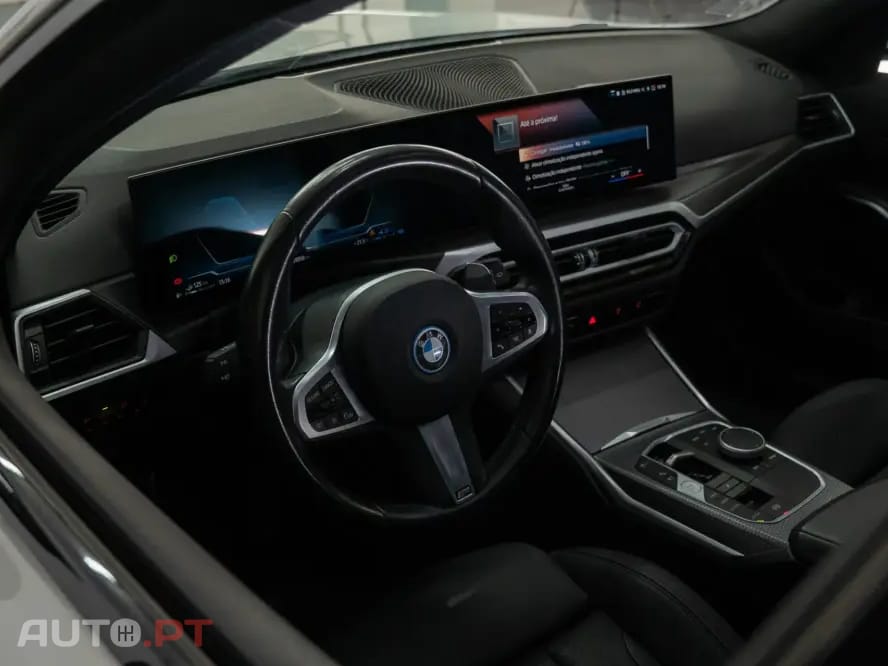 BMW 320 e Pack Desportivo M Auto