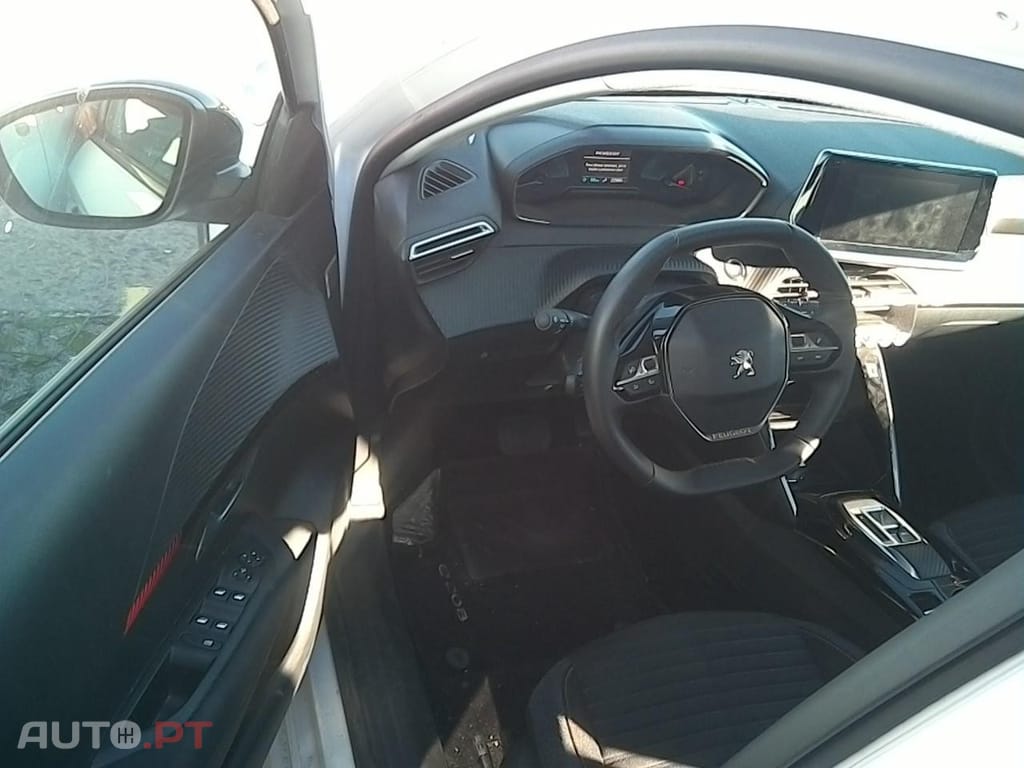 Peugeot E-208 50 kWh Active Pack