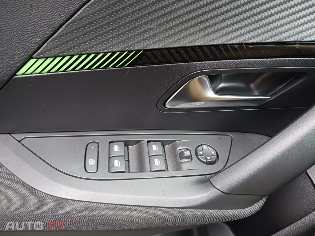 Peugeot E-2008 54 kWh Active