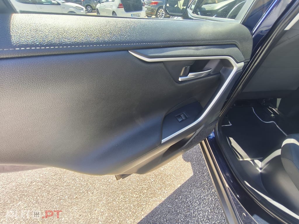 Toyota RAV4 2.5 HDF Comfort
