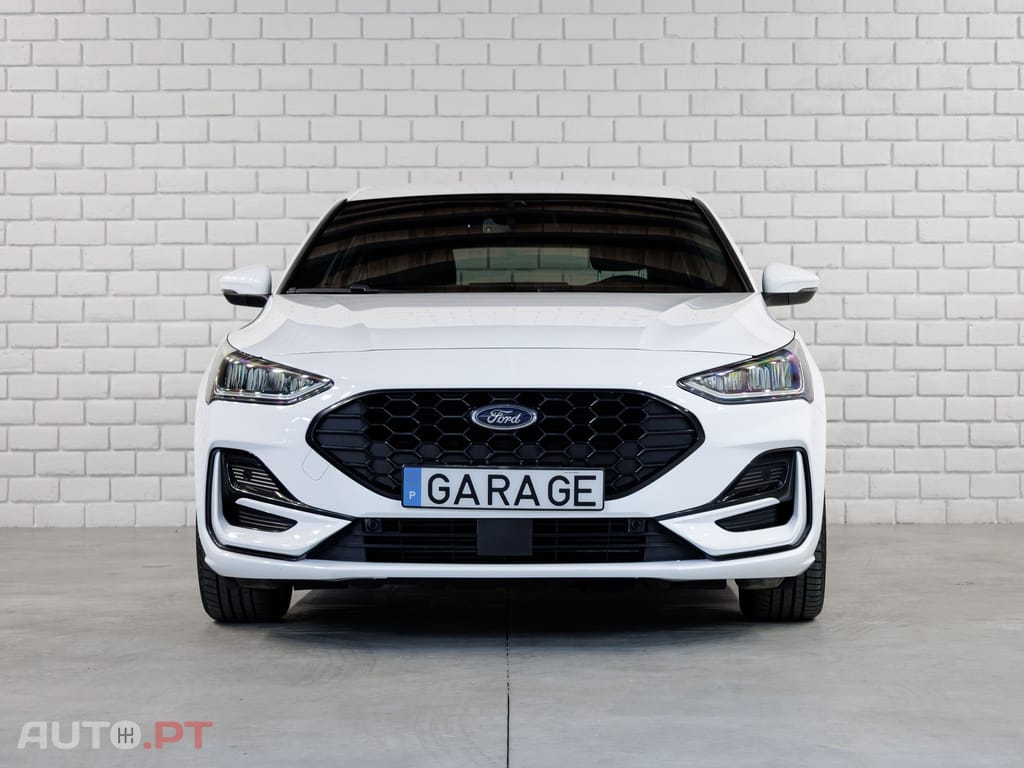 Ford Focus 1.0 EcoBoost MHEV ST-Line