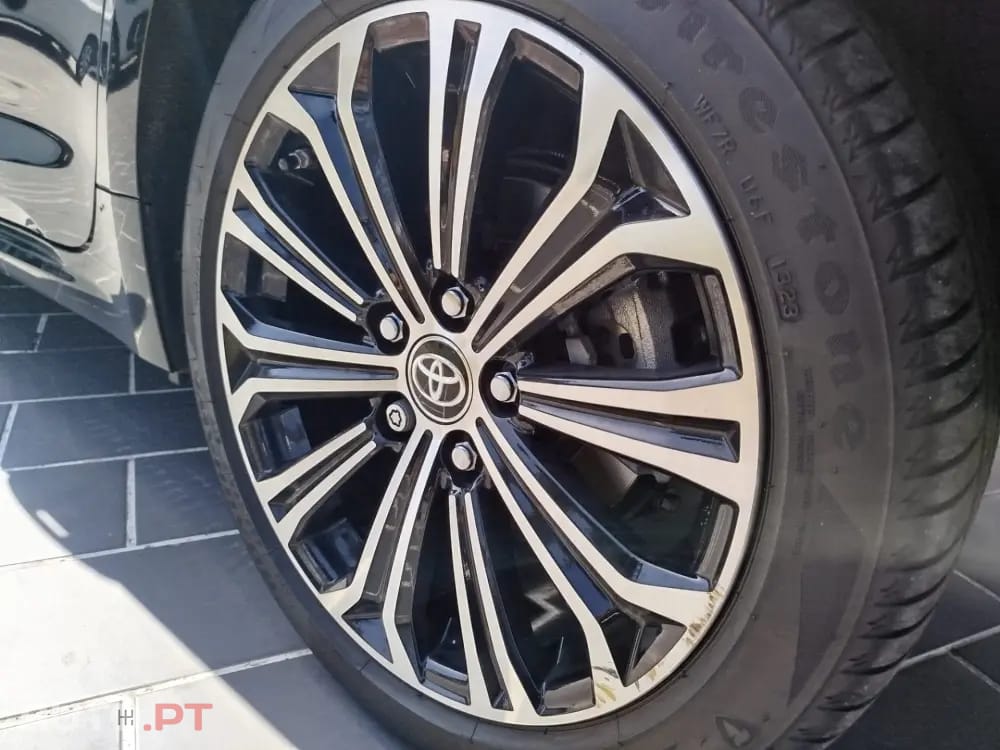 Toyota Corolla 1.8 Hybrid Exclusive
