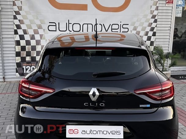 Renault Clio 1.6 E-Tech Exclusive