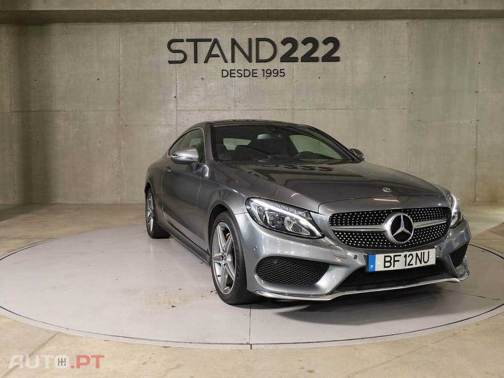 Mercedes-Benz C 180 Coupé AMG — fotografia 3