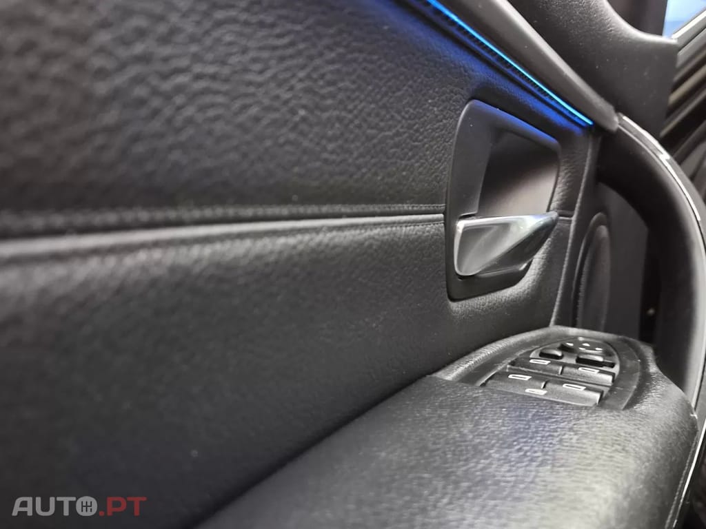 BMW 320 D AUTO SPORT LINE