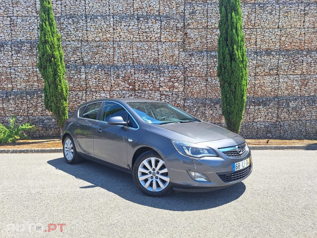 Opel Astra 1.7 CDTi Cosmo