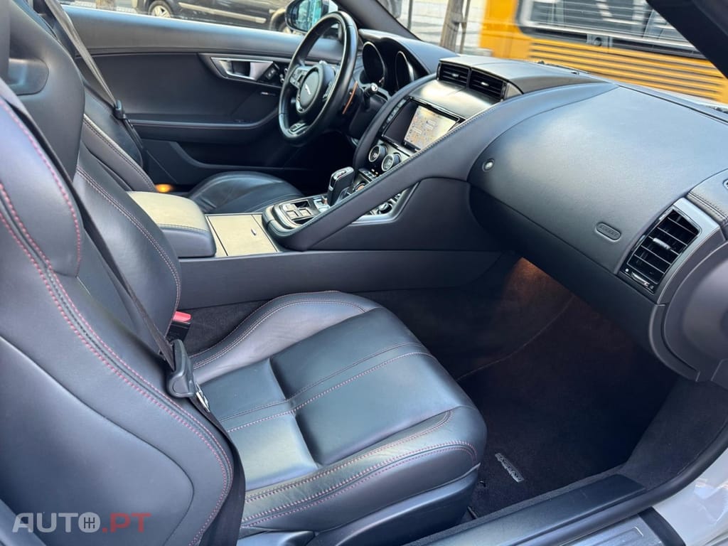 Jaguar F-Type 3.0 V6 S/C Auto