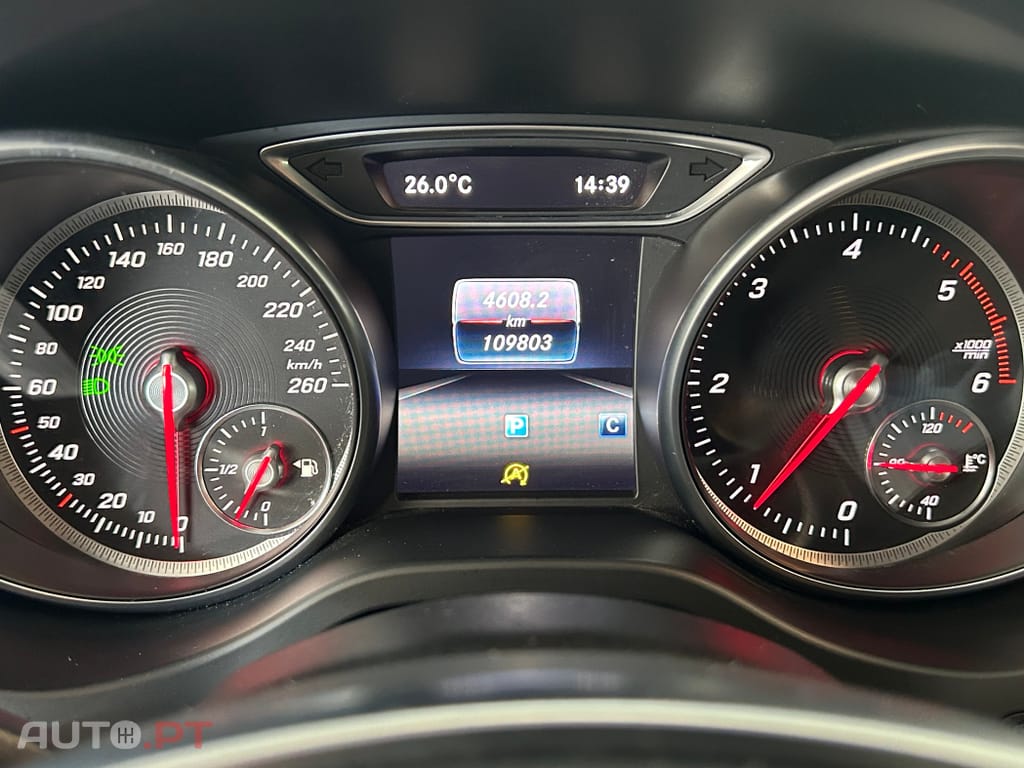 Mercedes-Benz CLA 200 d AMG Line
