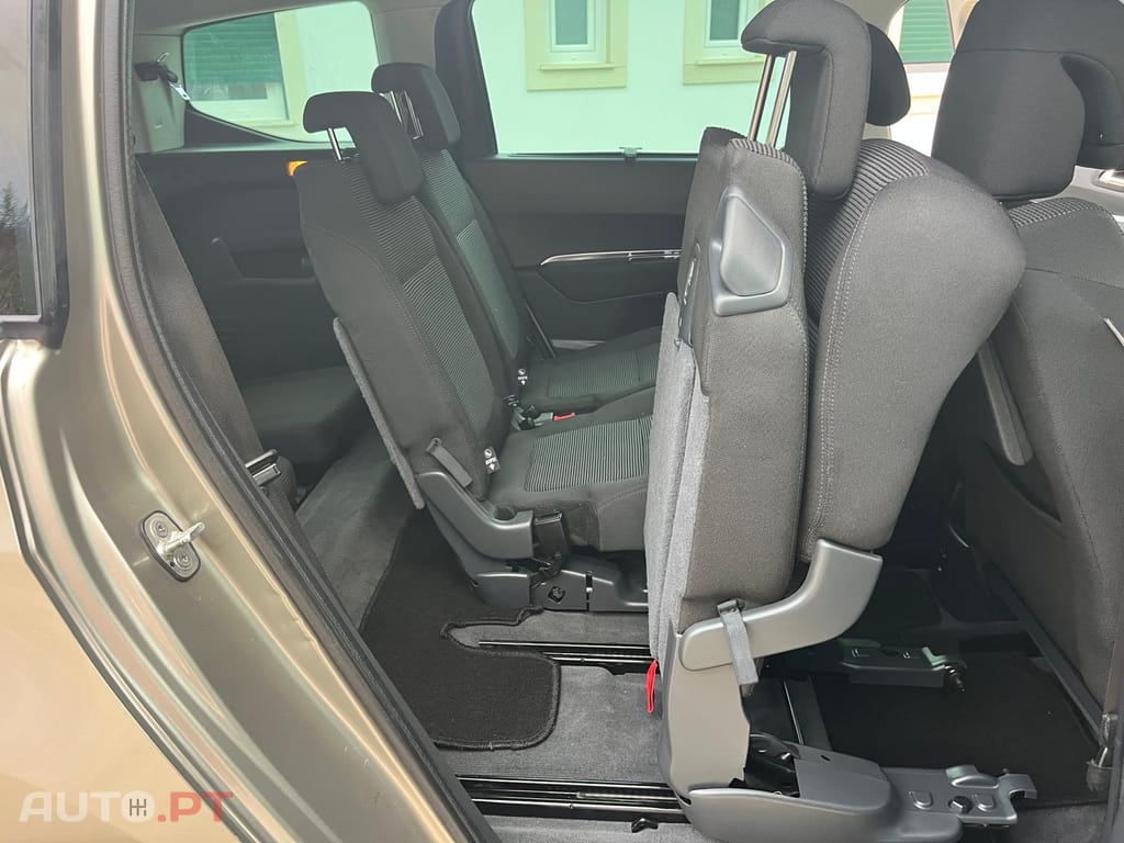 Peugeot 5008 1.6 HDI