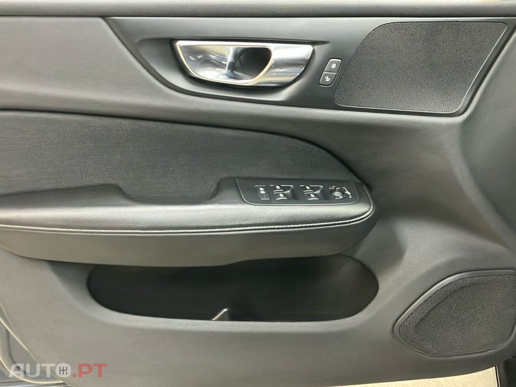 Volvo V60 2.0 B4 Momentum Plus Geartronic