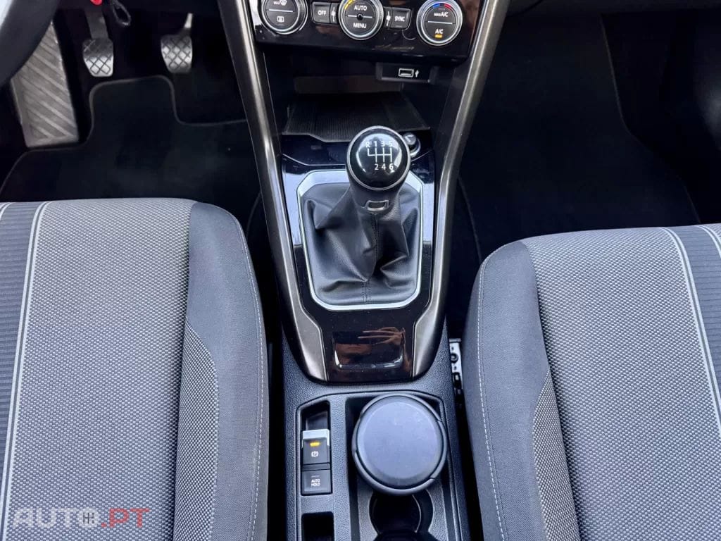 Volkswagen T-Roc 1.0 TSI