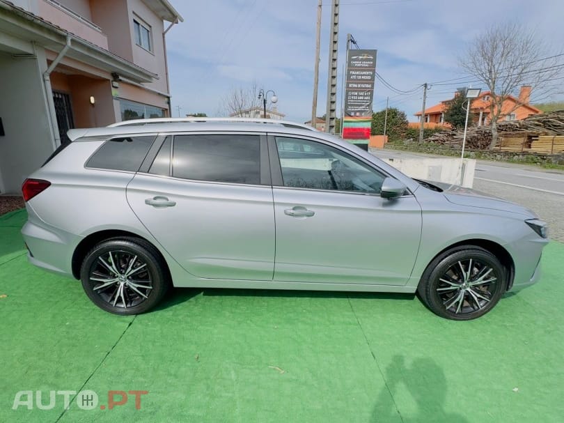 MG MG5 61 kWh Luxury