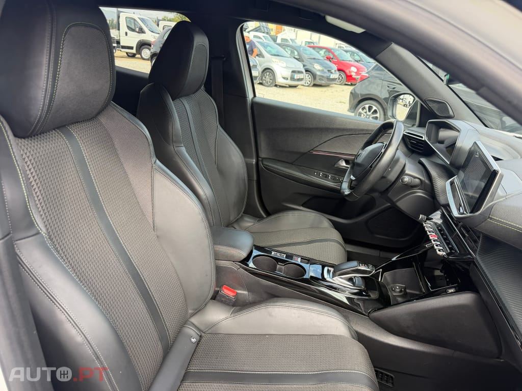 Peugeot E-2008 50 kWh GT Line