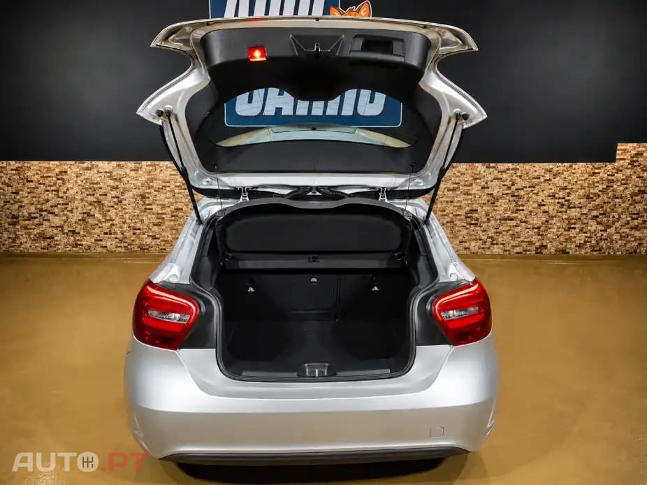 Mercedes-Benz A 180 d Urban