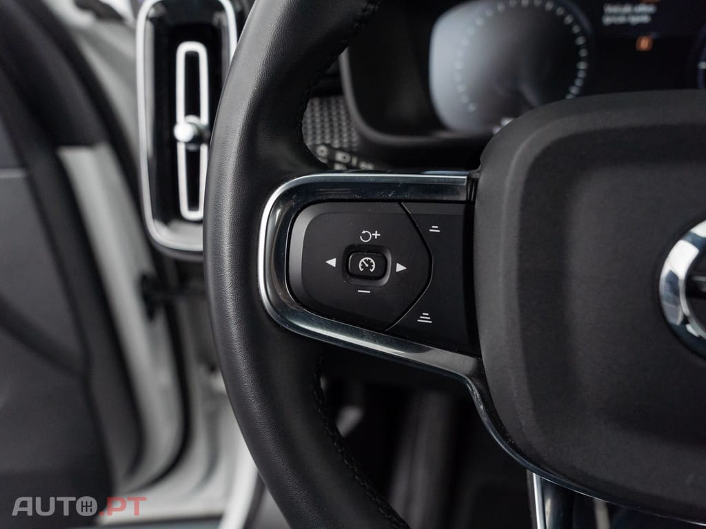 Volvo XC40 1.5 T5 PHEV R-Design