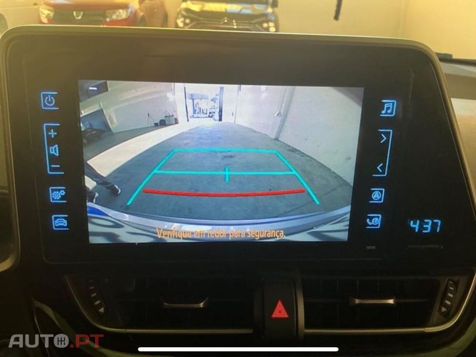 Toyota C-HR 2.0 Hybrid Graphic