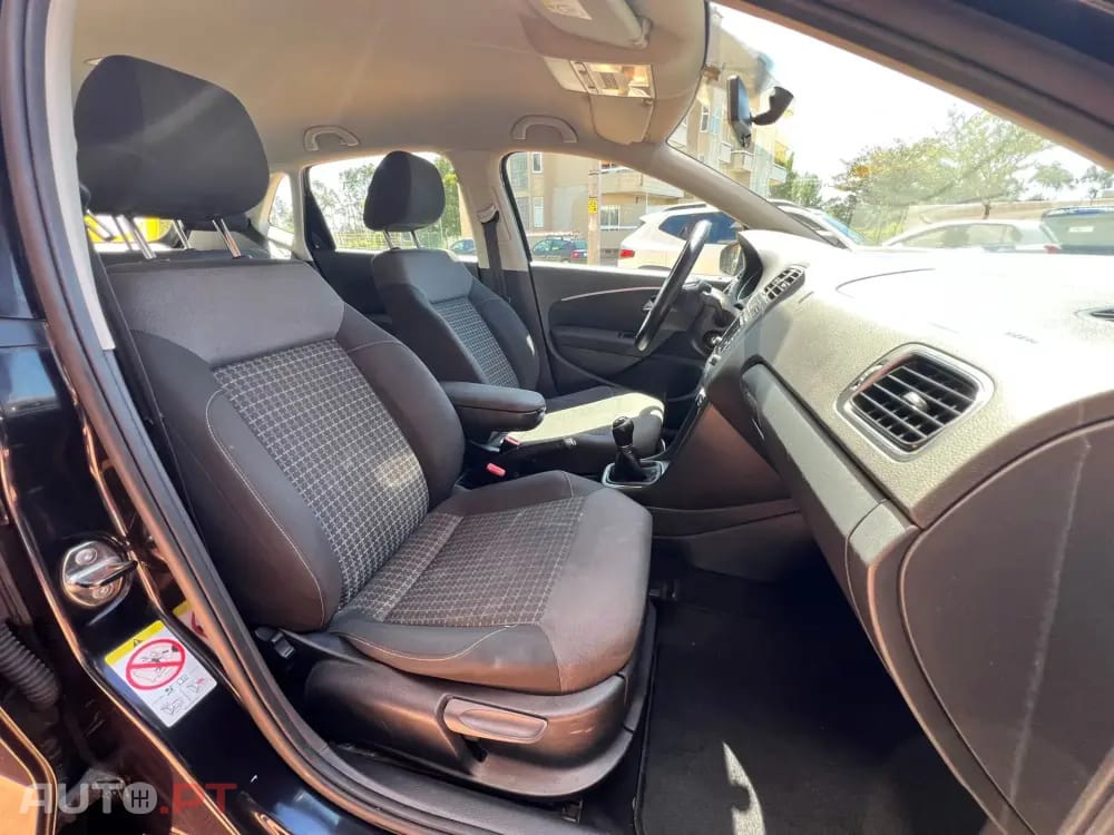 Volkswagen Polo 1.0 Confortline