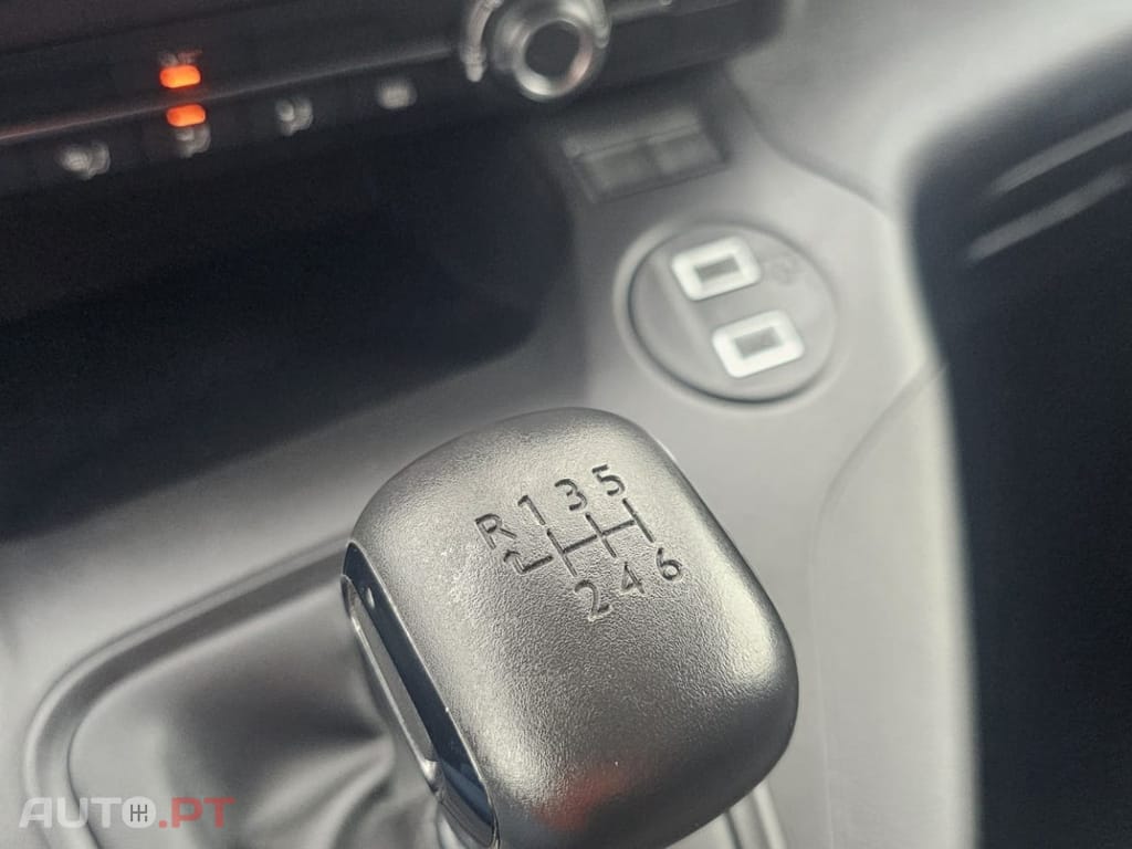 Peugeot Partner 1.5 BlueHDi Premium Standard